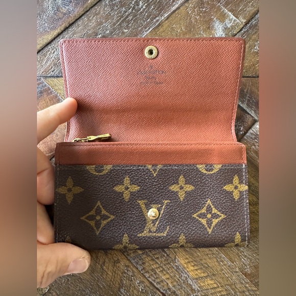 Authentic Louis Vuitton Monogram Snap Compact Zip Wallet - Picture 5 of 9